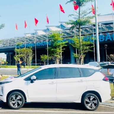 Cho khách thuê xe đi du lịch