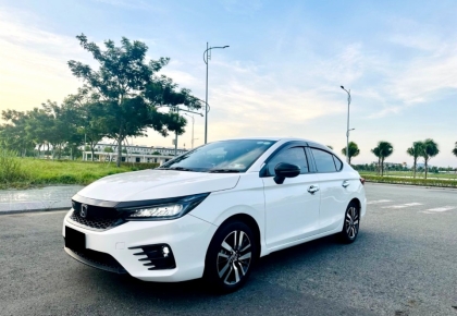 Xe có lái chở khách đi Vũng Tàu